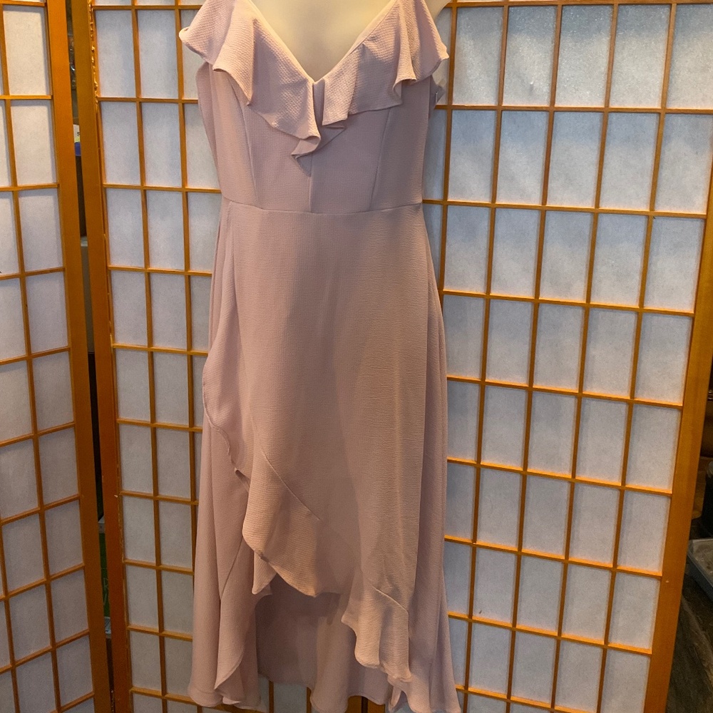 Simple Yet Elegant Blush Pink Ruffle Front Slit M… - image 3